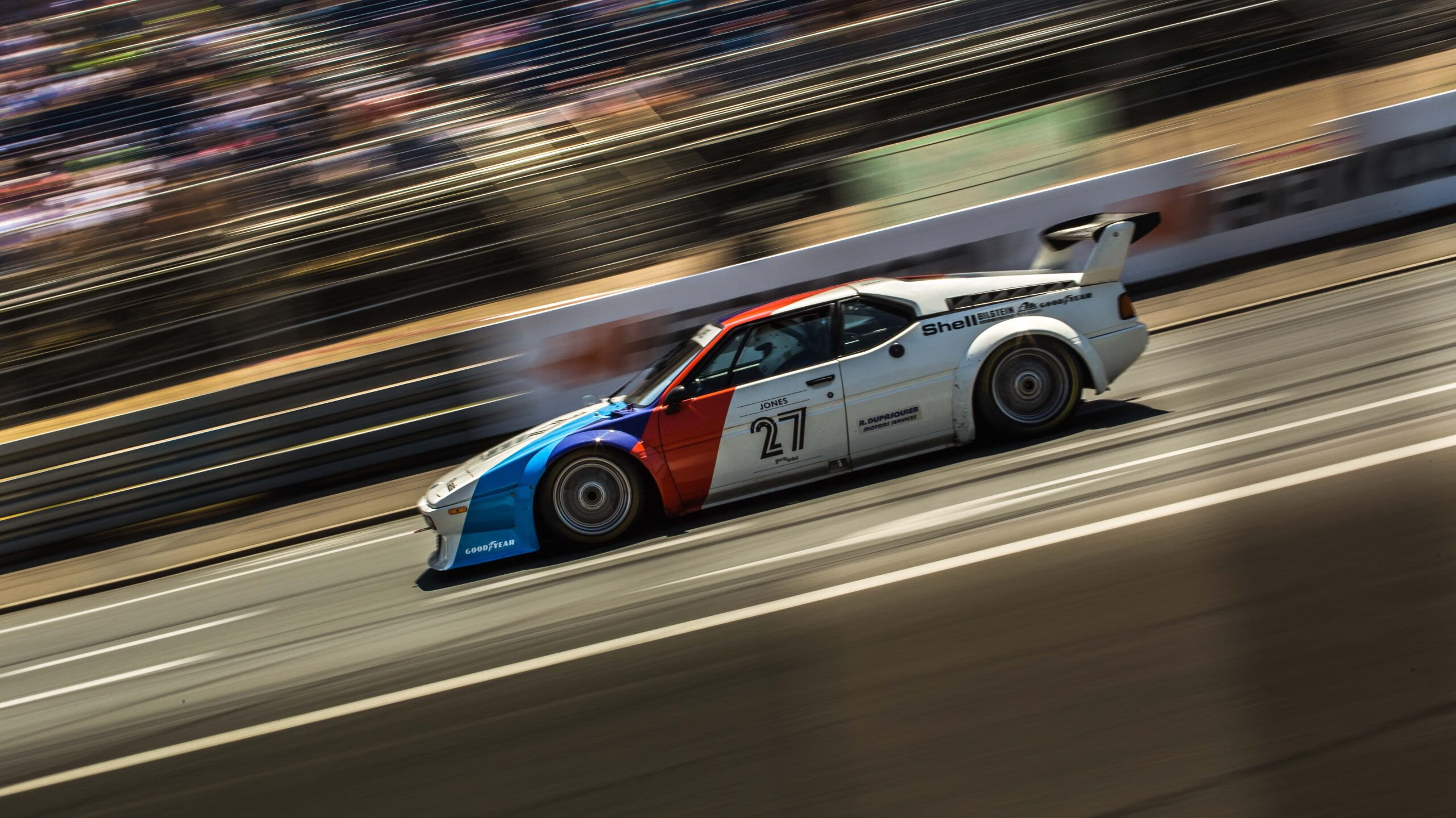 fb体育-火箭老将指导年轻队员传授经验心得，火箭前教练去哪了