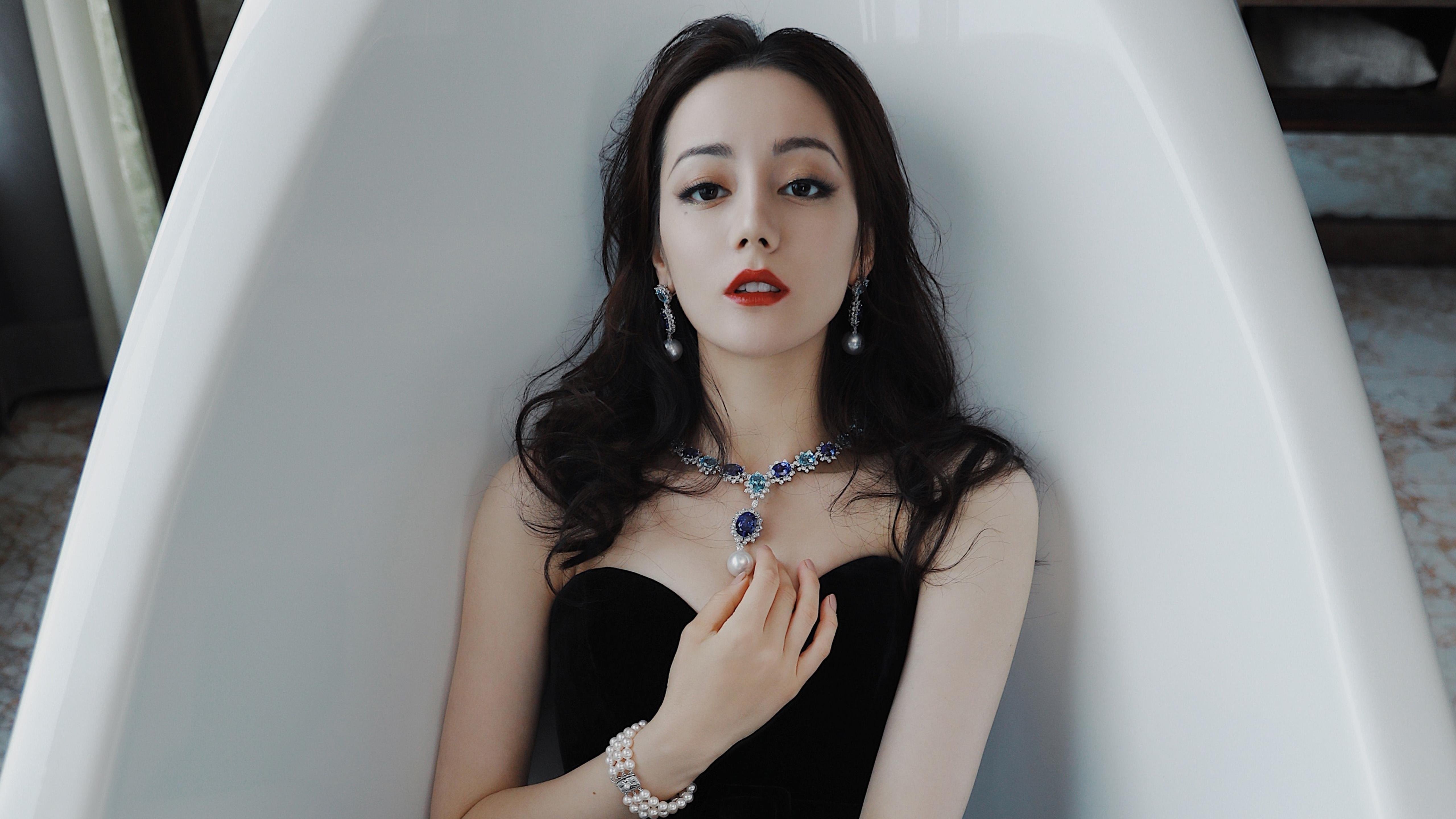 fb体育娱乐-美洲杯激情夜：点燃赛场的绝杀瞬间，美洲杯精彩