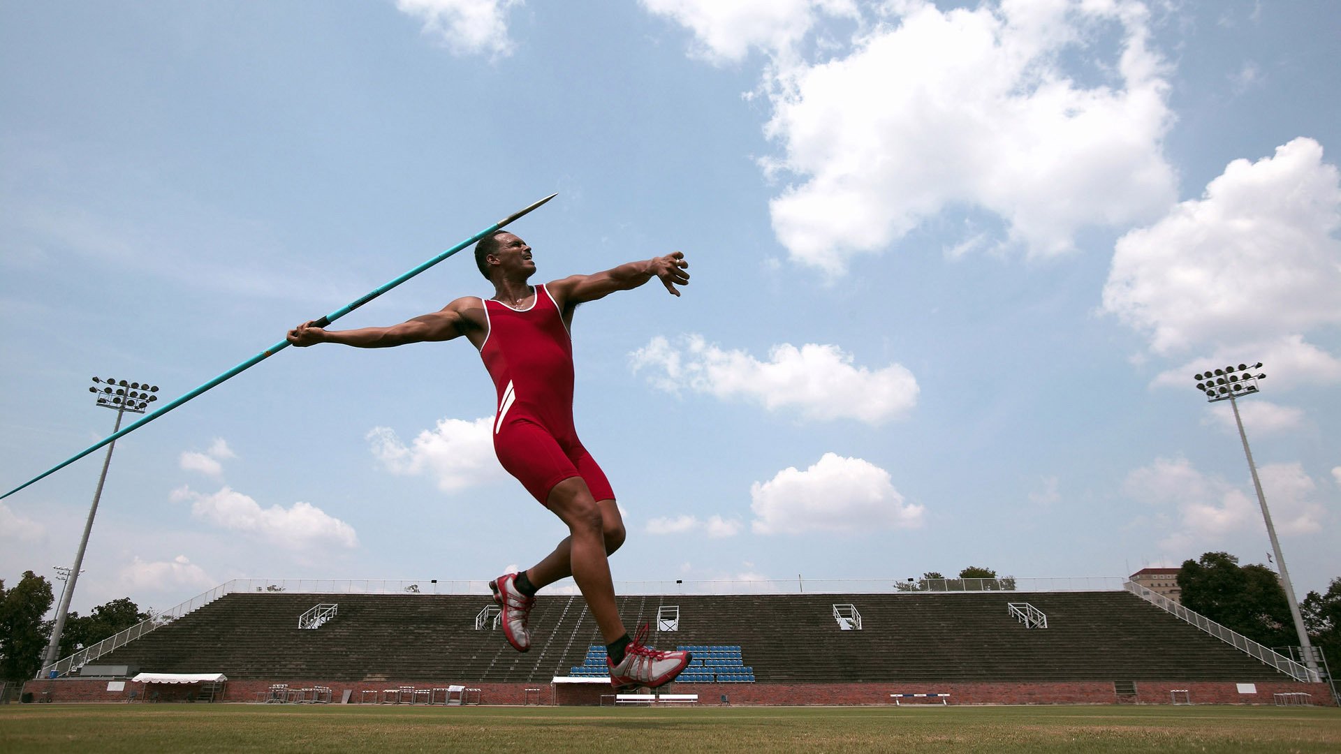 大型户外徒步节，跨越山川迎接新挑战，户外徒步主题